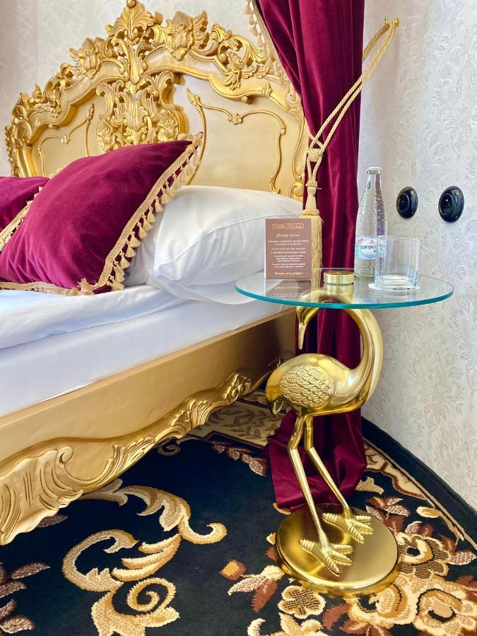 Night O'Clock Apart Premium Apartment Opole Luaran gambar